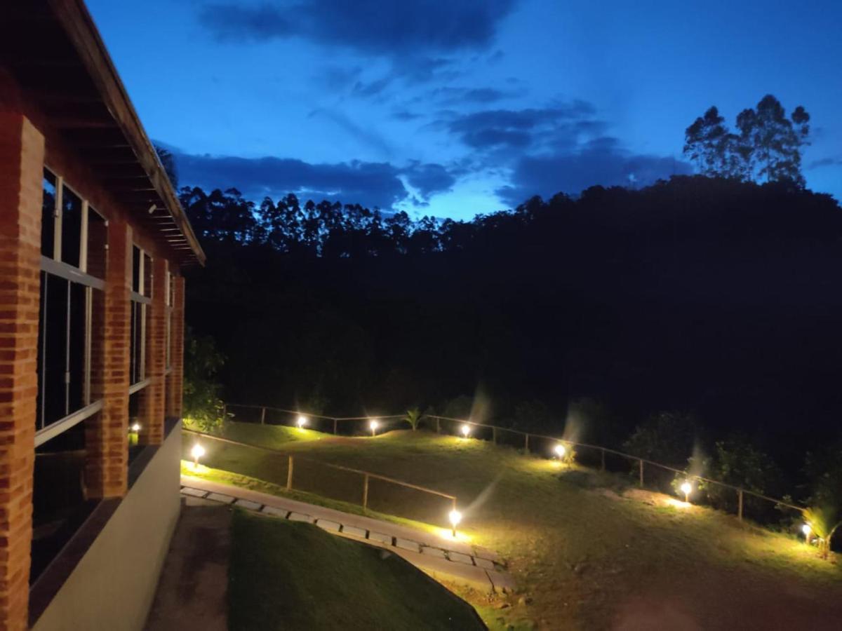 Chacara Bom Jesus Villa Caconde Exterior foto